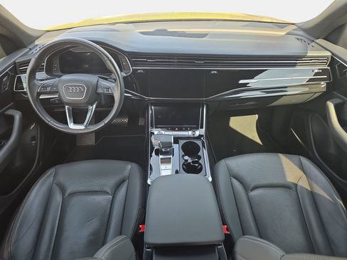 Used 2021 Audi Q8 Prestige w/ Prestige Package AWD/4WD image 9