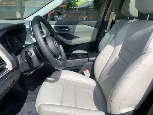 Used 2023 Nissan Rogue SV w/ SV Premium B Package AWD/4WD image 13
