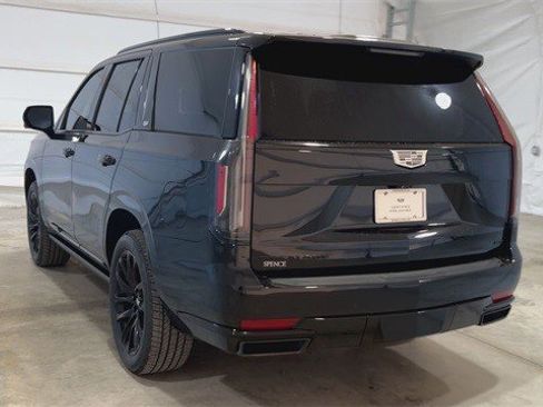 Certified 2023 Cadillac Escalade Sport Platinum w/ LPO, ONYX Package image 9