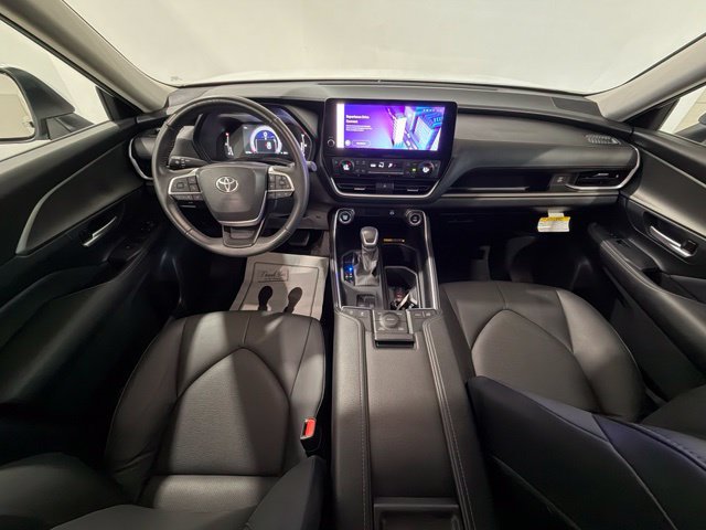 Used 2024 Toyota Grand Highlander AWD image 14