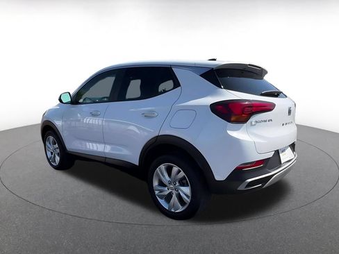 Used 2025 Buick Encore GX Preferred AWD/4WD image 10