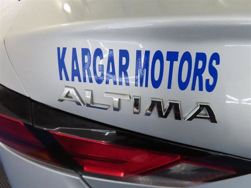 Used 2022 Nissan Altima 2.5 SV FWD image 13