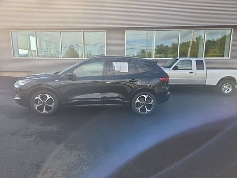 Used 2023 Ford Escape ST-Line Select w/ Tech Pack #2 AWD/4WD image 4