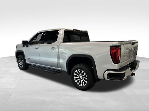 Used 2022 GMC Sierra 1500 AT4 w/ AT4 Preferred Package AWD/4WD image 5