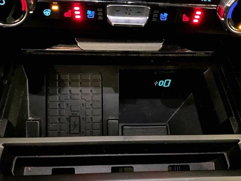 Used 2024 Ford F350 Lariat w/ Lariat Ultimate Package image 31