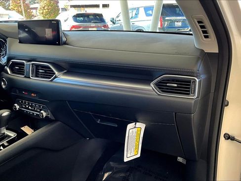 New 2025 MAZDA CX-5 AWD 2.5 S w/ Select Package image 16
