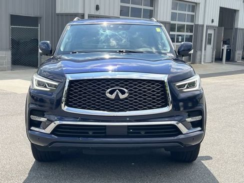 Used 2018 INFINITI QX80 4WD w/ Driver Assistance Package image 16