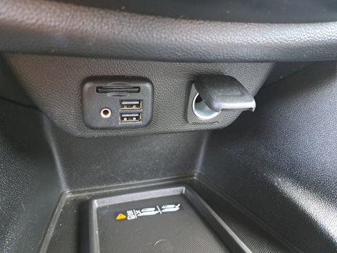 Used 2022 Chevrolet Traverse RS image 16