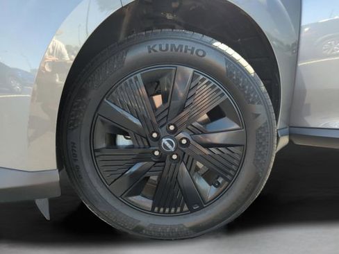 Certified 2025 Nissan Murano SV FWD image 48