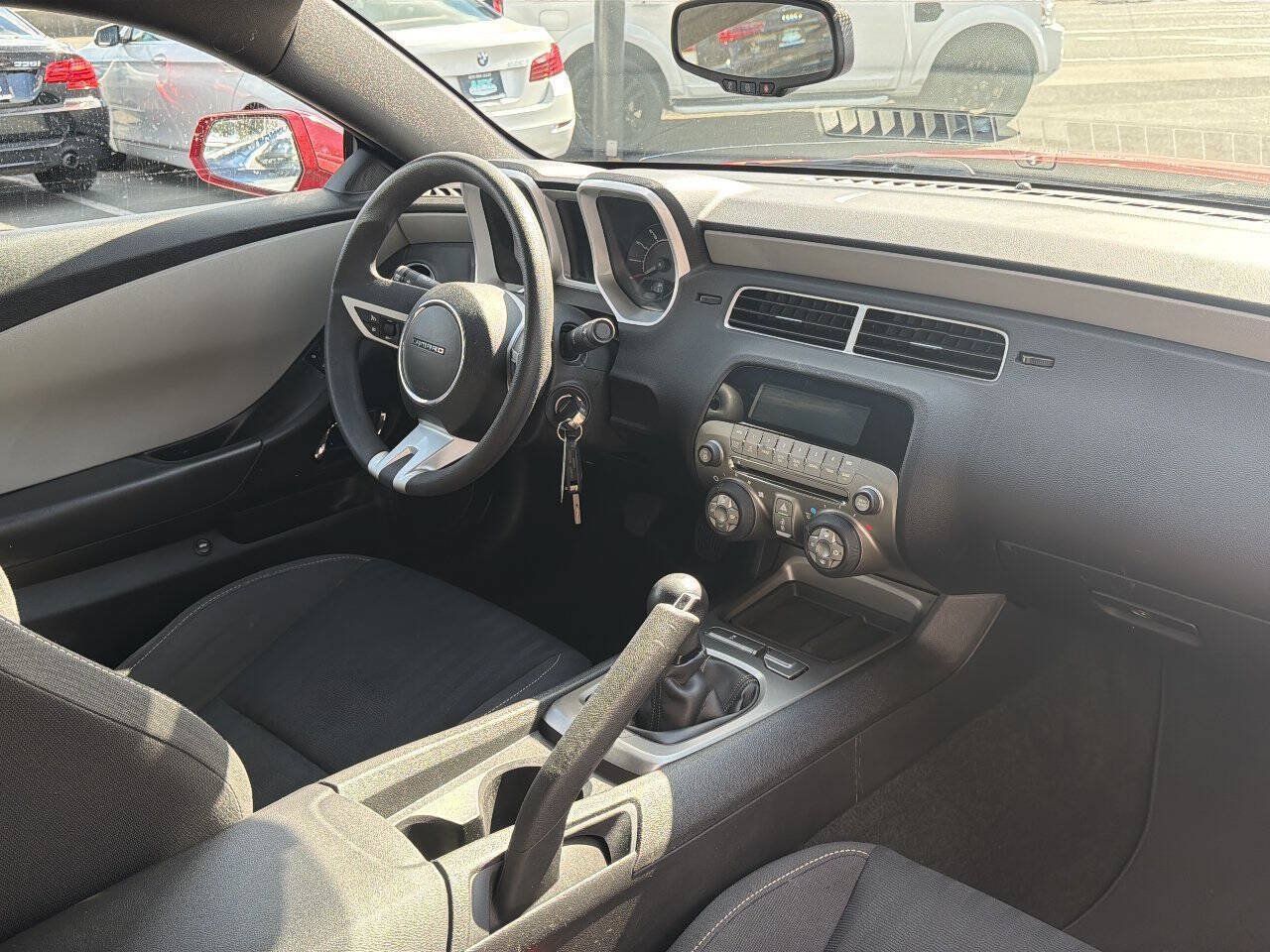 Used 2011 Chevrolet Camaro LS RWD image 15