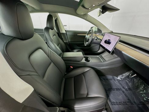 Used 2023 Tesla Model 3 Standard Range RWD image 29