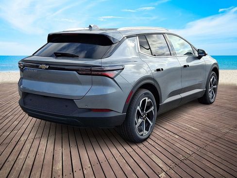 New 2026 Chevrolet Equinox EV LT AWD/4WD image 4