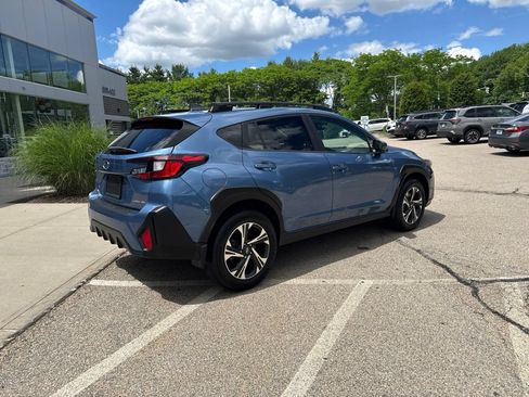 Used 2024 Subaru Crosstrek 2.0i Premium AWD/4WD image 3