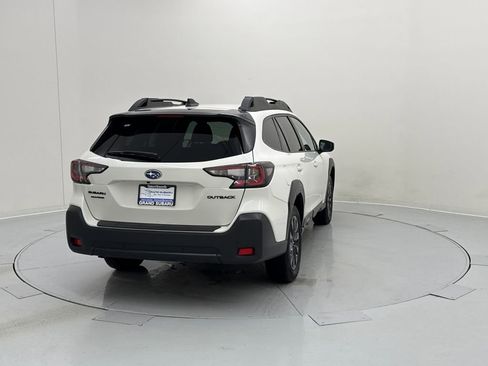 Certified 2024 Subaru Outback Onyx Edition image 5