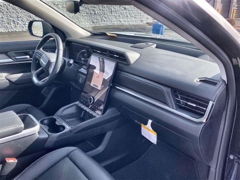 Used 2026 GMC Terrain Denali w/ LPO, Floor Liner Package image 28