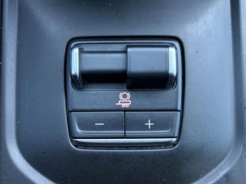 Certified 2023 GMC Sierra 1500 Denali Ultimate image 12