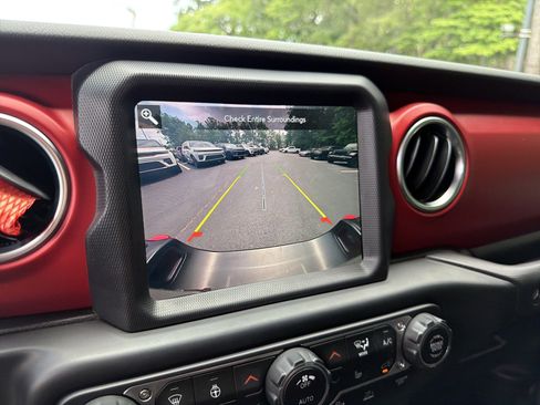 Used 2020 Jeep Gladiator Rubicon AWD/4WD image 42