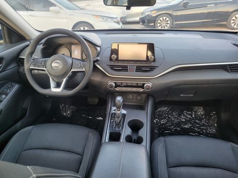 Used 2022 Nissan Altima 2.5 S FWD image 24