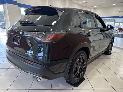 New 2027 Honda HR-V Sport image 10