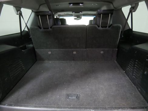 Used 2017 GMC Yukon XL Denali w/ Open Road Package image 5