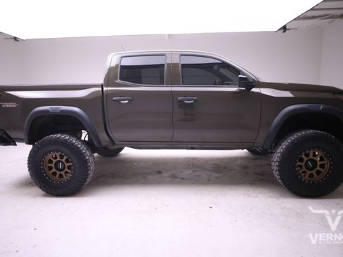 Used 2023 Chevrolet Colorado Trail Boss w/ Technology Package image 6