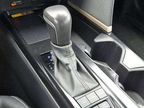 Certified 2025 Toyota Camry SE FWD image 15