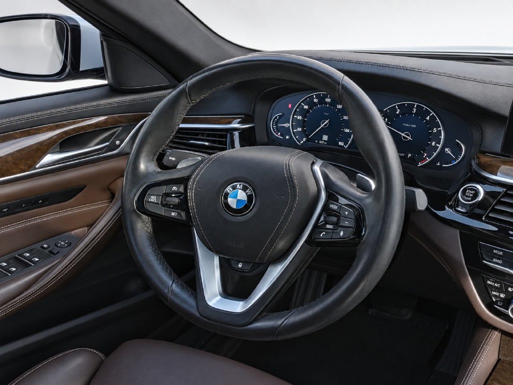 Used 2018 BMW 530i xDrive AWD/4WD image 31