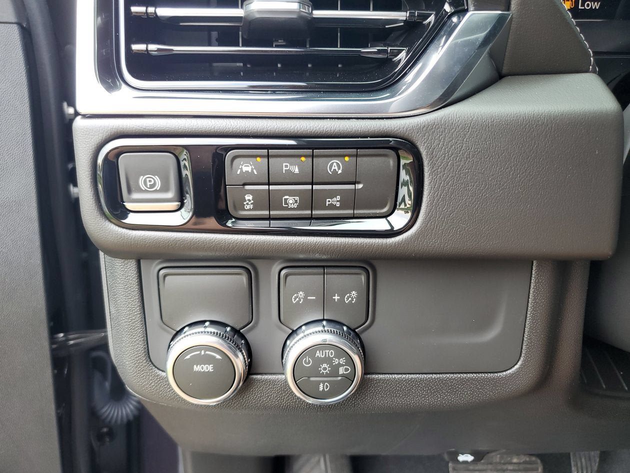 New 2026 GMC Yukon XL Denali RWD image 29