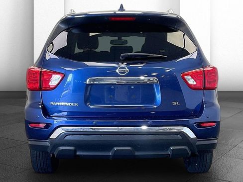 Used 2019 Nissan Pathfinder SL image 3