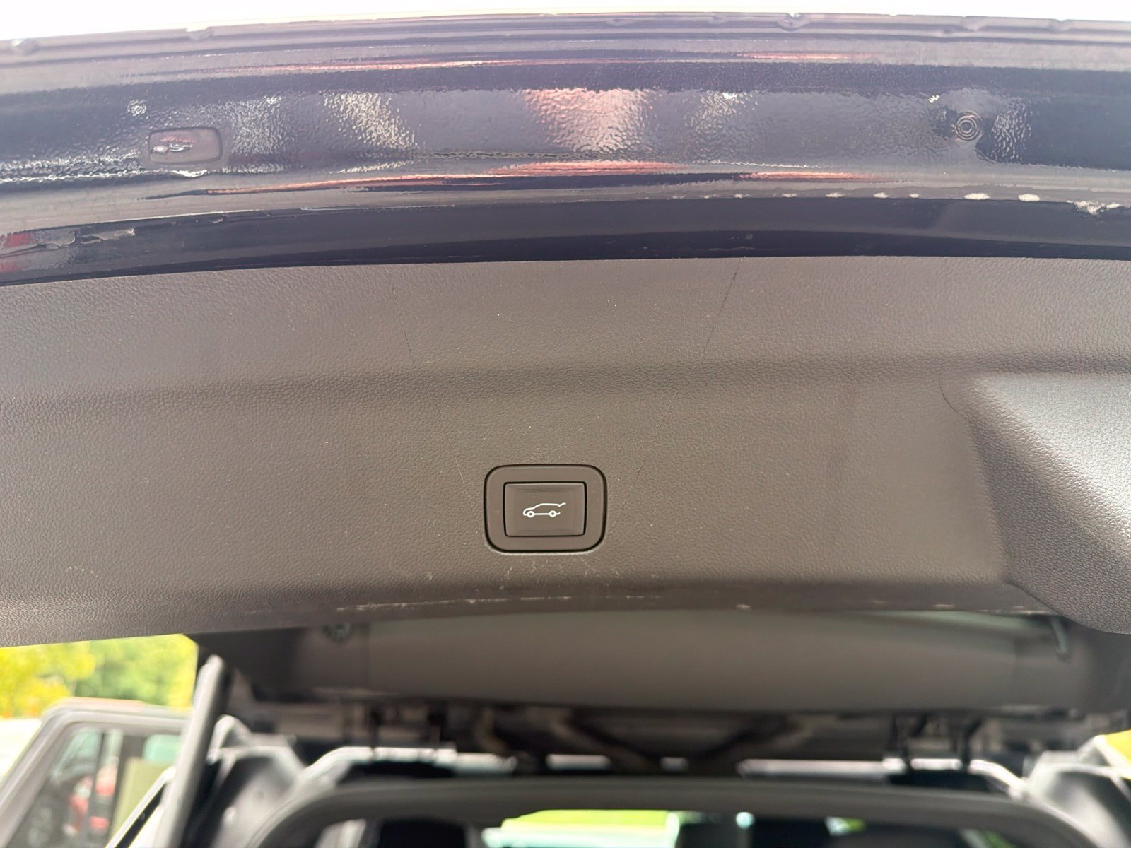 Used 2025 Chevrolet Tahoe LT AWD/4WD image 32