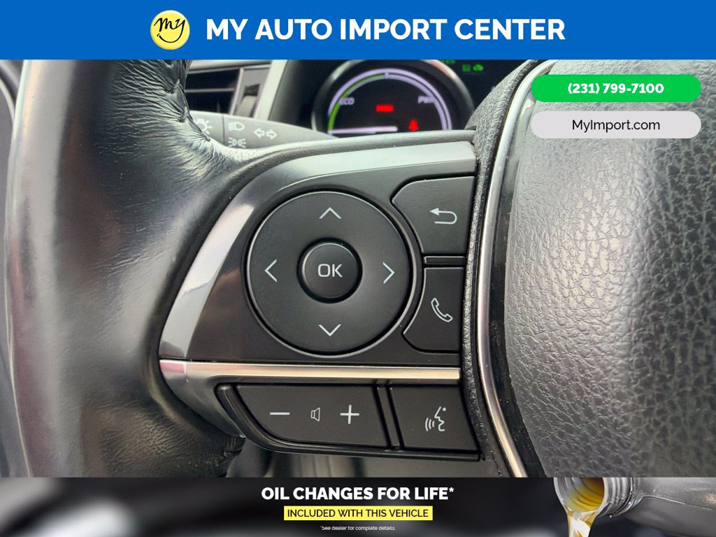 Used 2020 Toyota Camry XLE w/ Sunroof Package FWD image 14