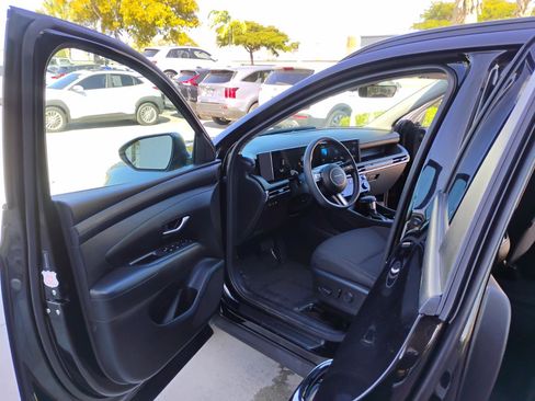 Used 2025 Hyundai Tucson SEL image 7