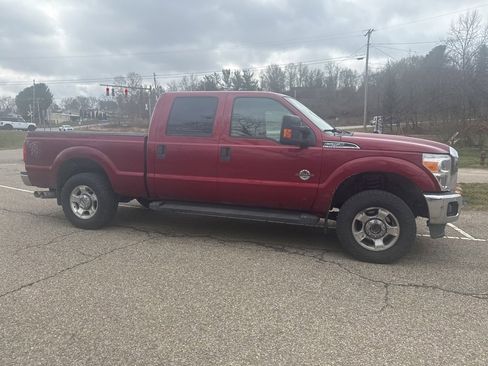 Used 2014 Ford F250 XLT w/ XLT Value Package image 2