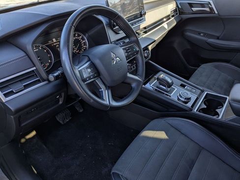 Used 2024 Mitsubishi Outlander SE AWD/4WD image 20