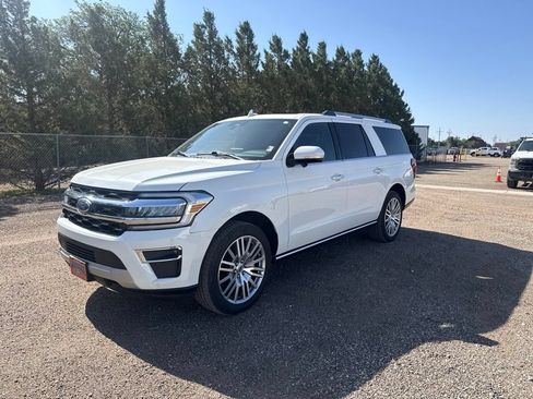Used 2023 Ford Expedition Max Limited AWD/4WD image 2