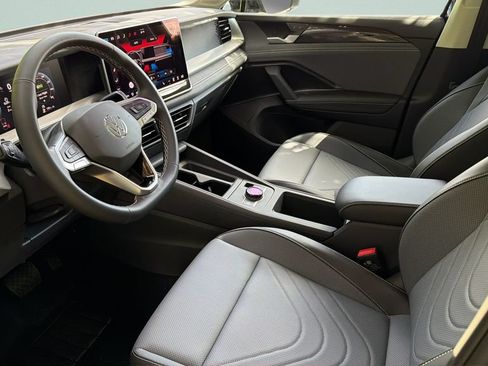 New 2026 Volkswagen Tiguan SE AWD/4WD image 26