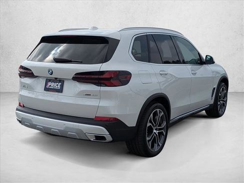New 2026 BMW X5 sDrive40i w/ Climate Comfort Package image 2