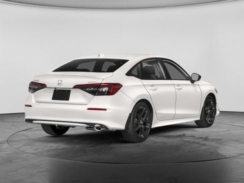 Used 2024 Honda Civic Sport image 2