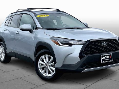 Used 2023 Toyota Corolla Cross LE w/ Moonroof Package AWD/4WD image 2
