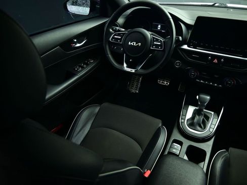 Certified 2024 Kia Forte GT-Line image 16