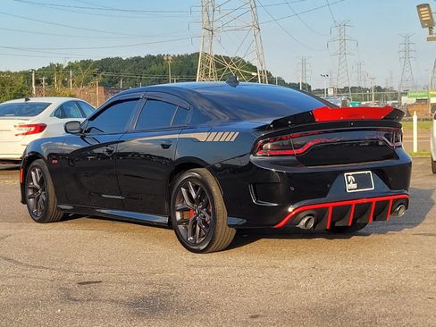 Used 2021 Dodge Charger R/T RWD image 3