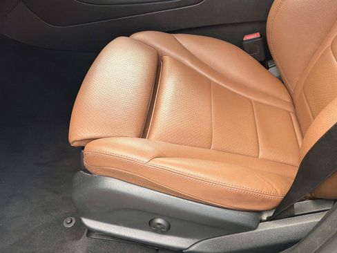 Used 2022 Mercedes-Benz GLC 300 image 18