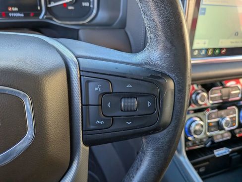 Used 2021 GMC Yukon Denali w/ Denali Premium Package AWD/4WD image 18