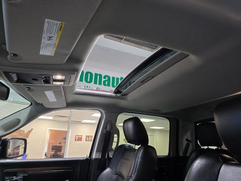 Used 2016 RAM 1500 Laramie w/ Convenience Group image 40