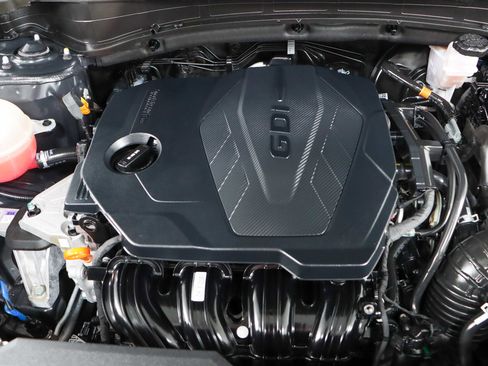 Used 2023 Kia Sportage LX FWD image 29