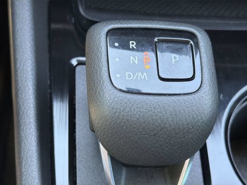 Used 2023 Nissan Rogue SV FWD image 17