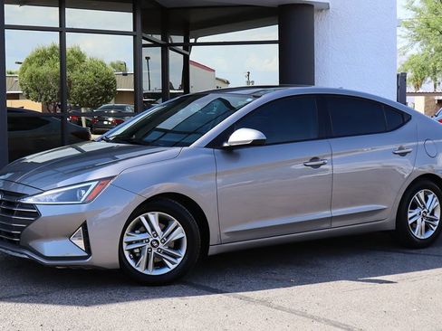 Used 2020 Hyundai Elantra Value Edition w/ Cargo Package (C1) FWD image 3