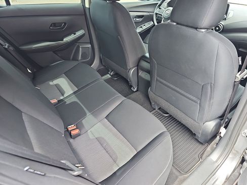 Used 2024 Nissan Sentra SV image 11