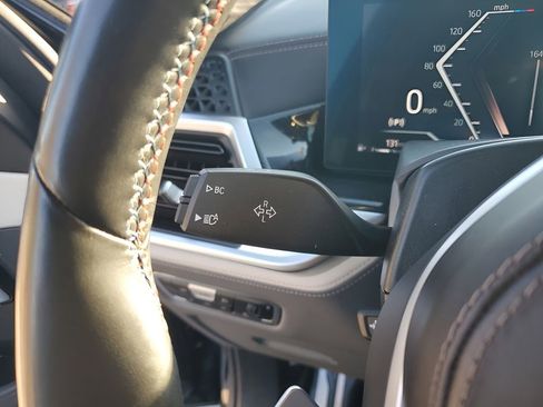 Used 2023 BMW X7 M60i w/ Executive Package image 36