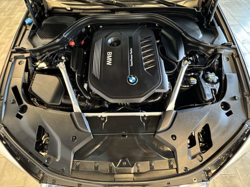 Used 2019 BMW 540i xDrive AWD/4WD image 25